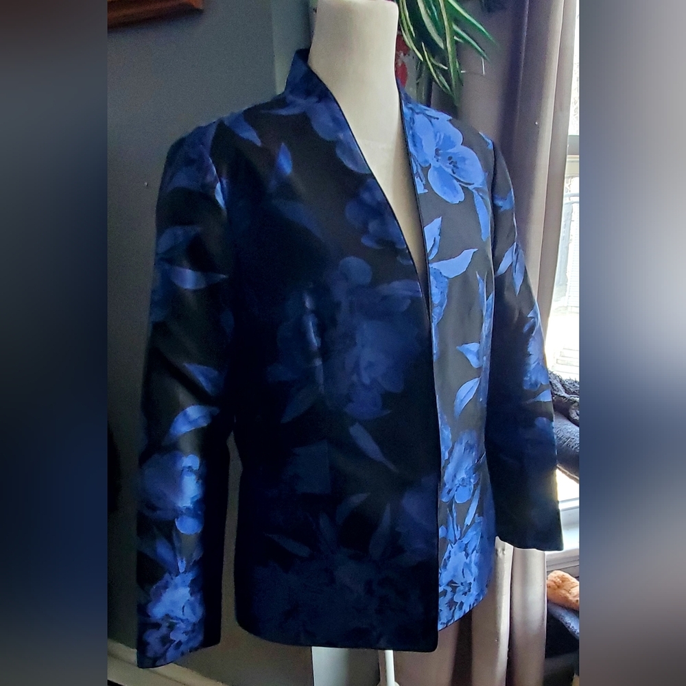 Kasper Black and Blue Floral Open Blazer